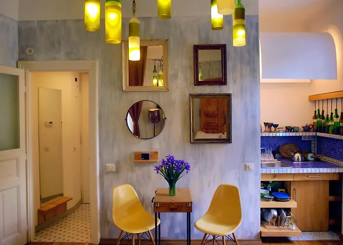 Colors - Ochre לבוב